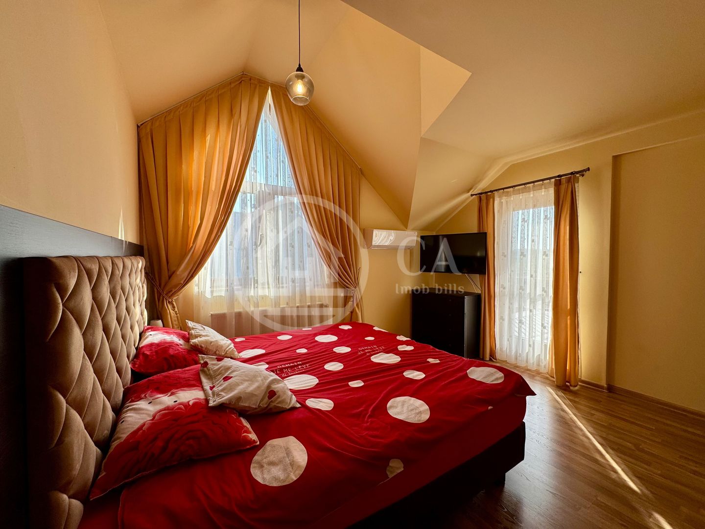 Casă de vânzare cu 5 camere in Sânmartin, Bihor - Poză 12