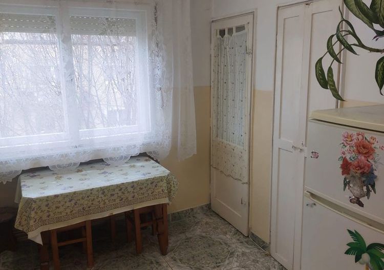 BRASADAS vinde ap 2 cam etaj 4/4 Micro 16. - Poză 5
