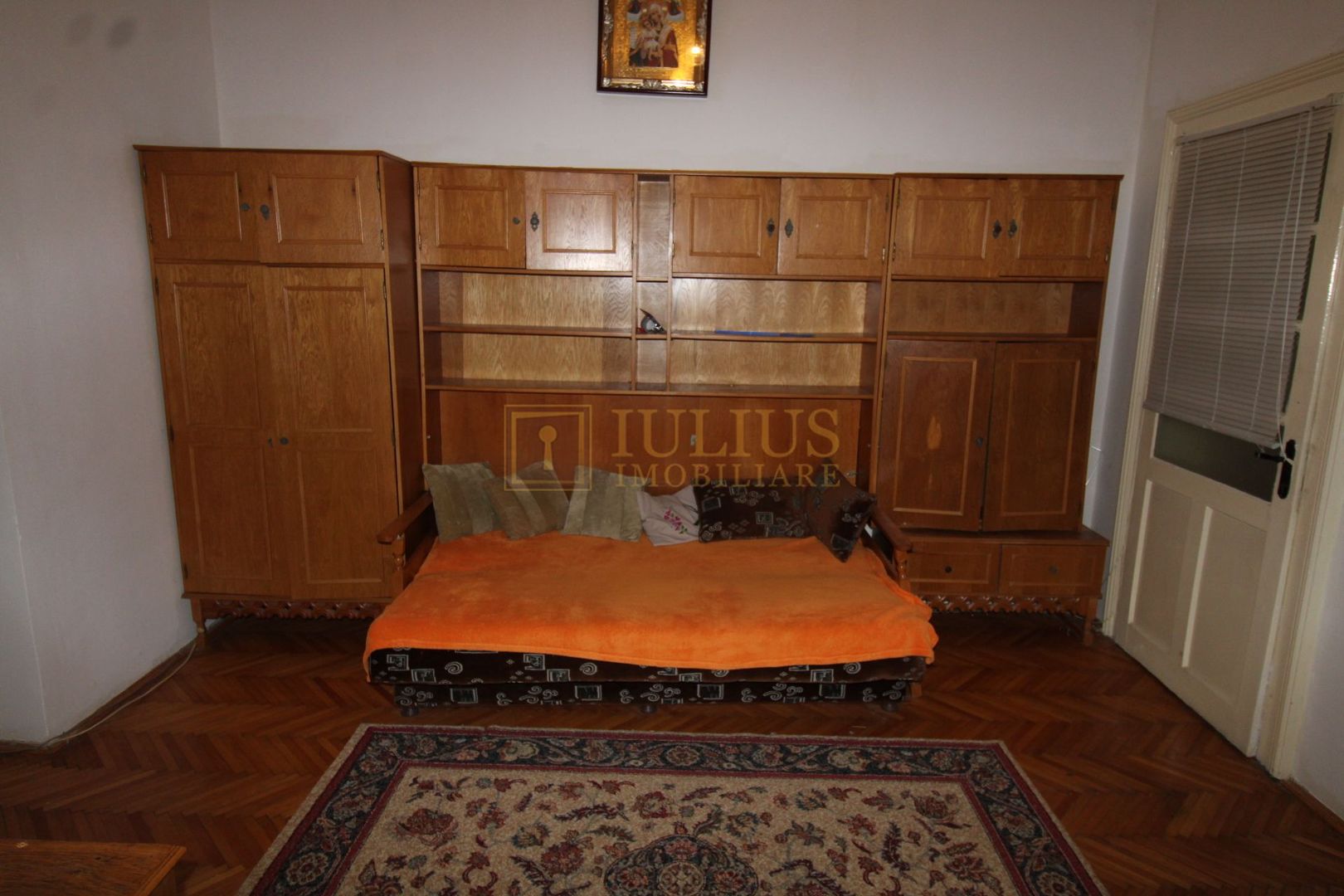 ideal pentru studenti sau o familie, cladire istorica, centrala proprie - Poză 11