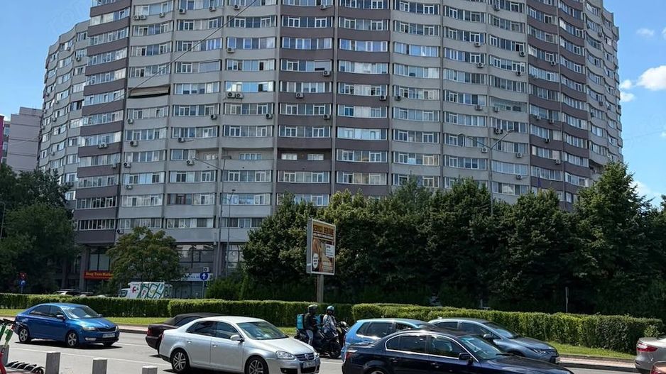 Metrou Lujerului- apartament spatios 4 camere - Poză 2