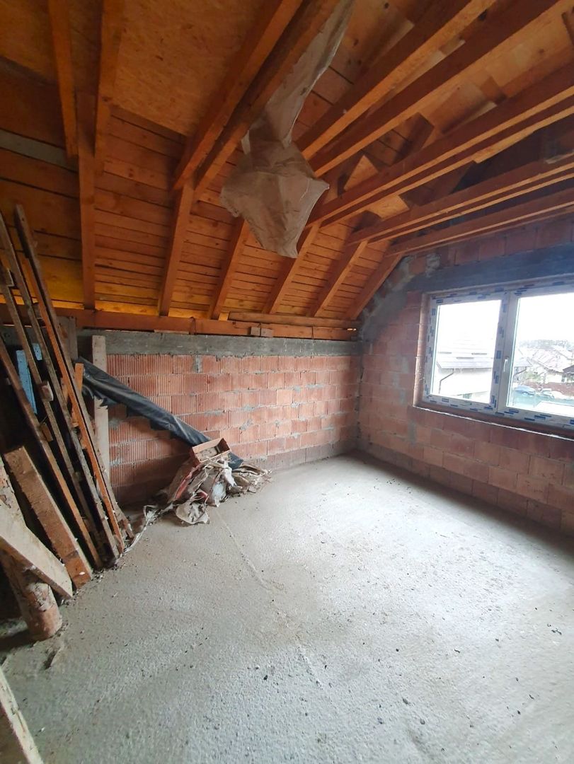 Casă la roșu de vânzare în Hărman, Cartierul Tineretului - Poză 11