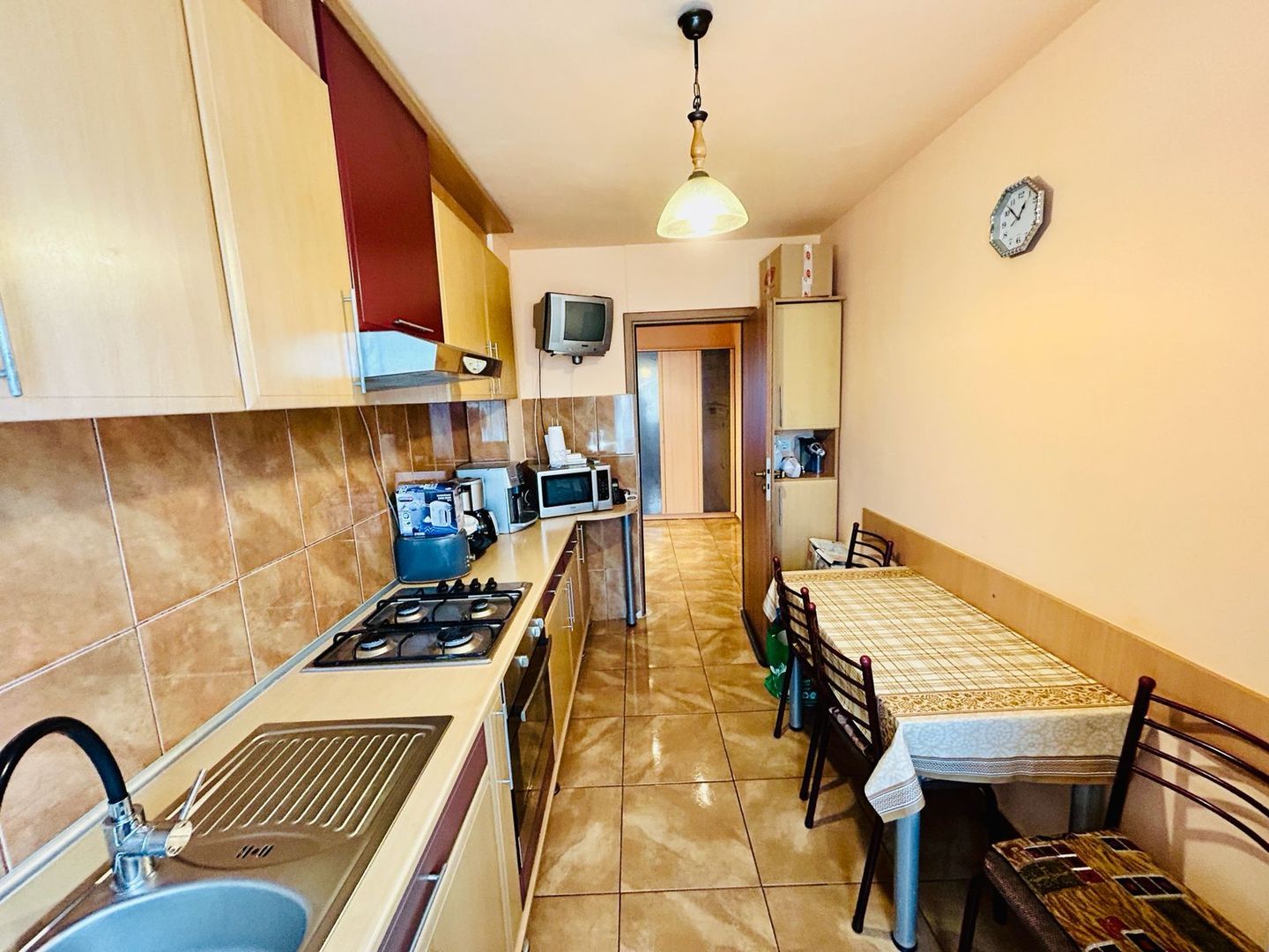 Apartament de închiriat în Sibiu – 3 camere,balcon, zona Nicolae Iorga - Poză 10
