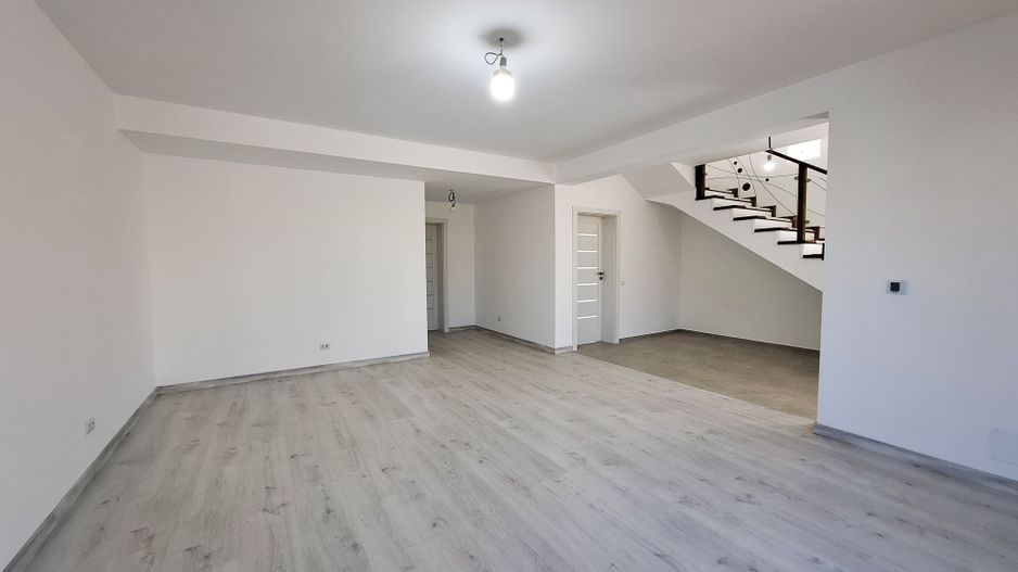 Vila P+1E, cu 5 camere, Paulesti - Poză 4