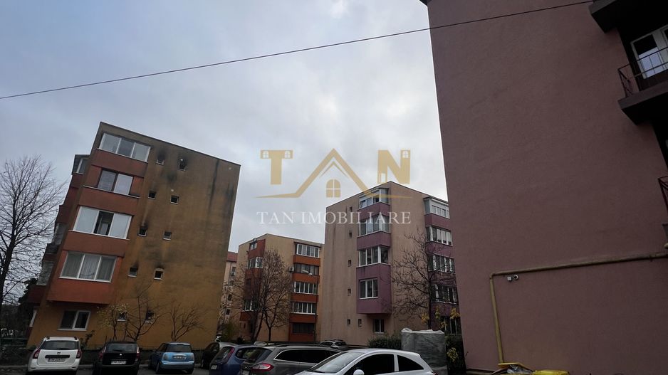 Garsoniera UMT De Vânzare - Poză 4