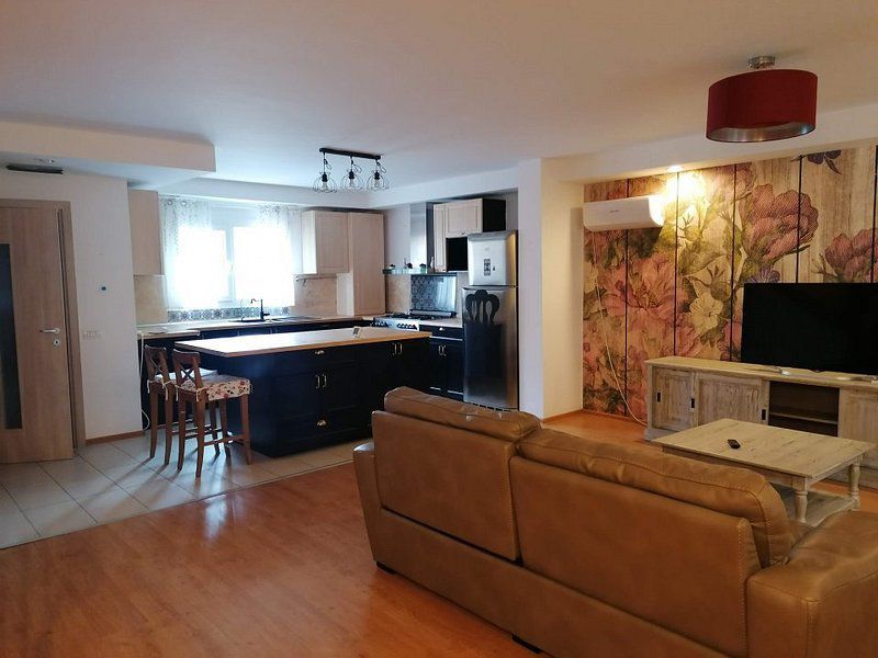 Vila tip N 4 camere in Cosmopolis, mobilata si utilata - Poză 17