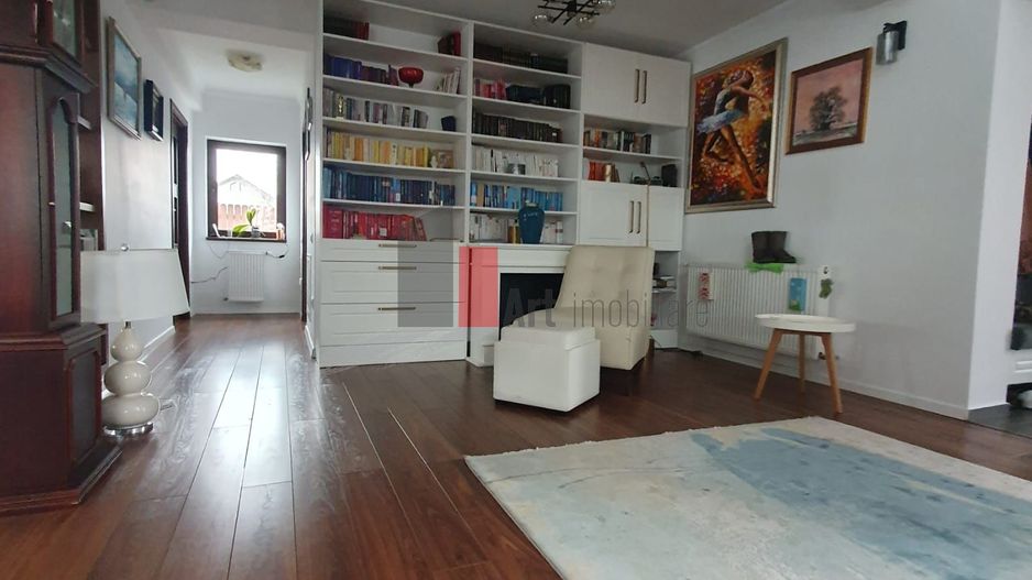 Vila superba Tunari cu piscina - Poză 6