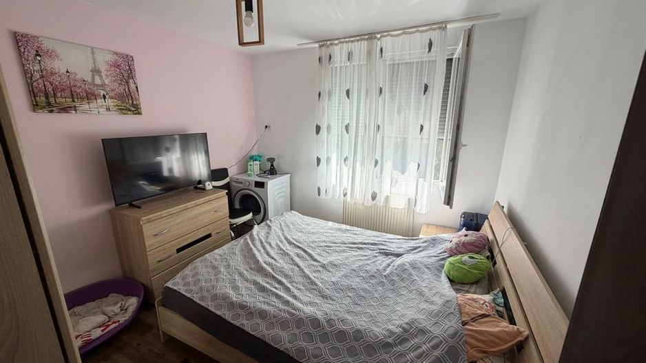 BRASADAS vinde ap 3 cam Carpati 1 la etajul 3/4. - Poză 4