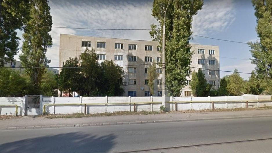 Camin nefamilisti Ploiesti Mihai Bravu 77 camere - Poză 1