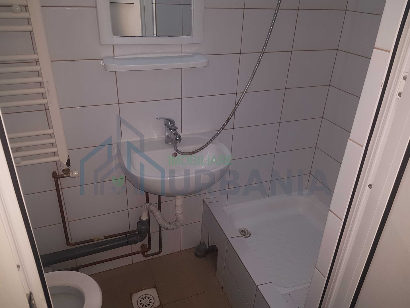 Apartament cu 1 cameră, zona Podul de Fier, Iași – de închiriat - Poză 4