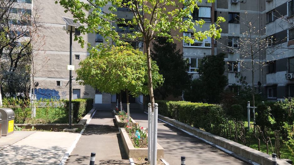 Apartament 3 camere | Favorit | Etaj 8/10 | Complet mobilat | 50m de metrou - Poză 1
