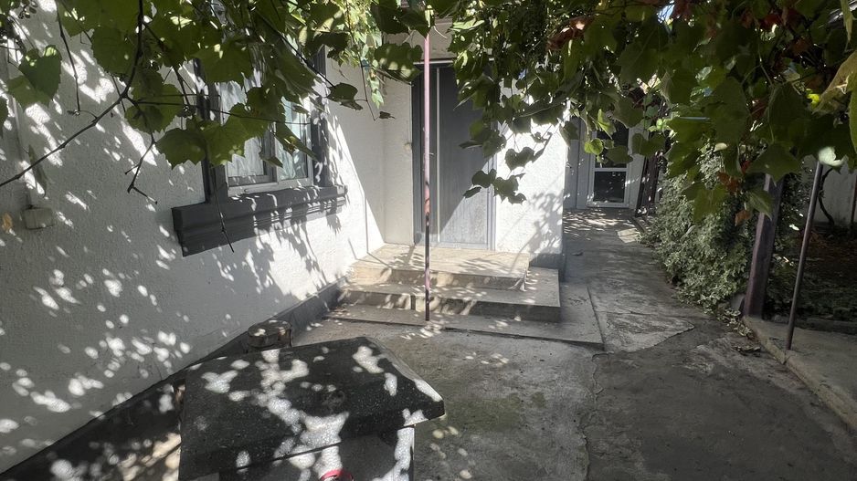vand casa in Schela,gaz la poarta - Poză 11