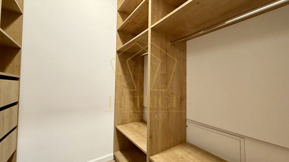 Duplex despartit prin garaj cu 5 camere  |  Dumbravita - Poză 15