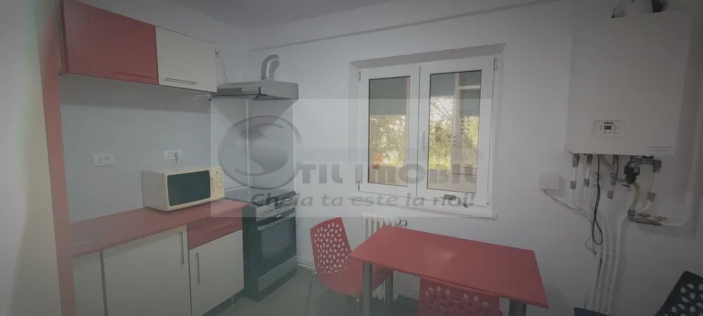 Apartament - 3 Camere Nicolina - 560 euro - Poză 5