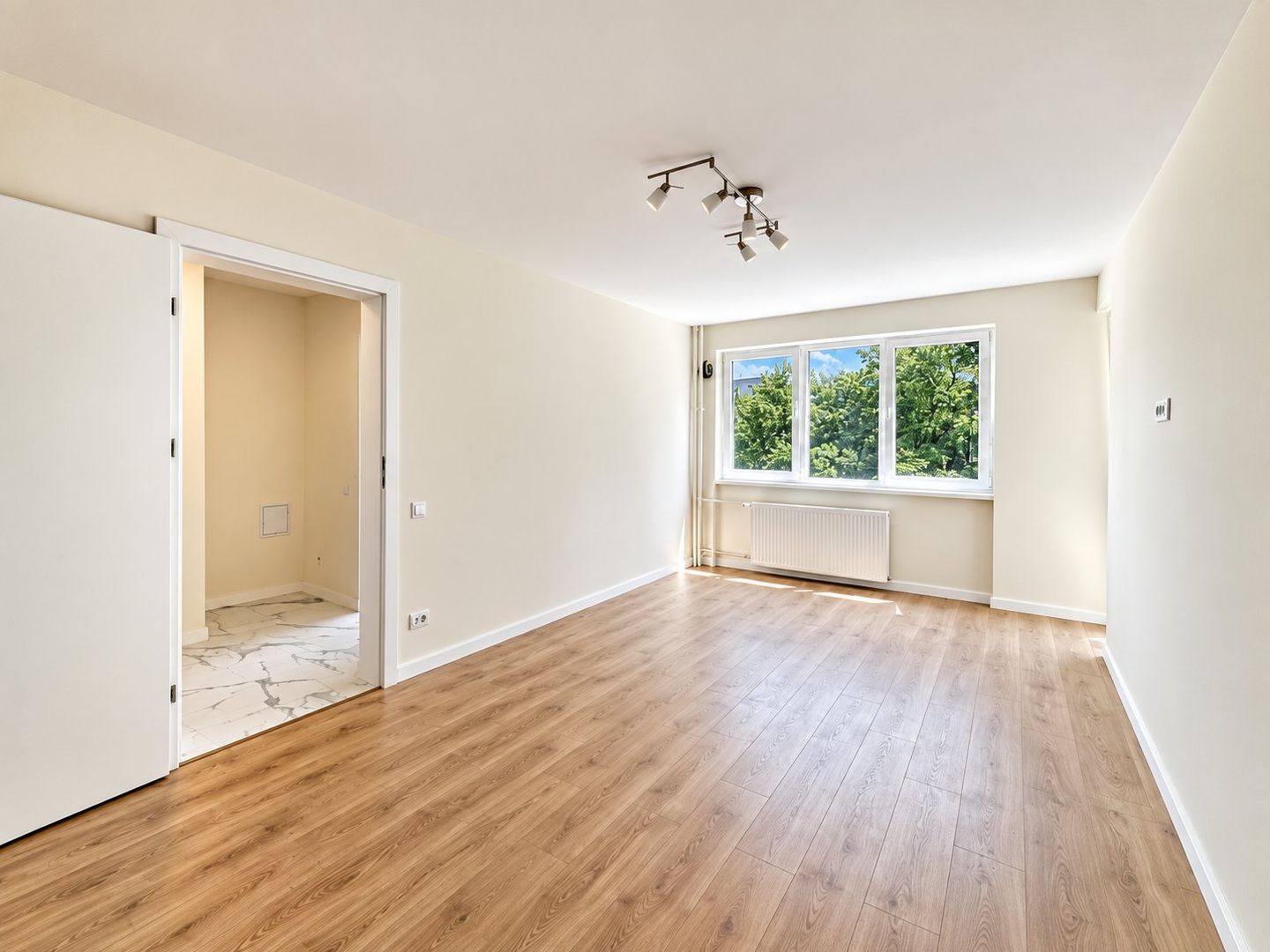 Apartament de vânzare în Drumul Taberei Strada Sibiu • Metrou Favorit - Poză 14