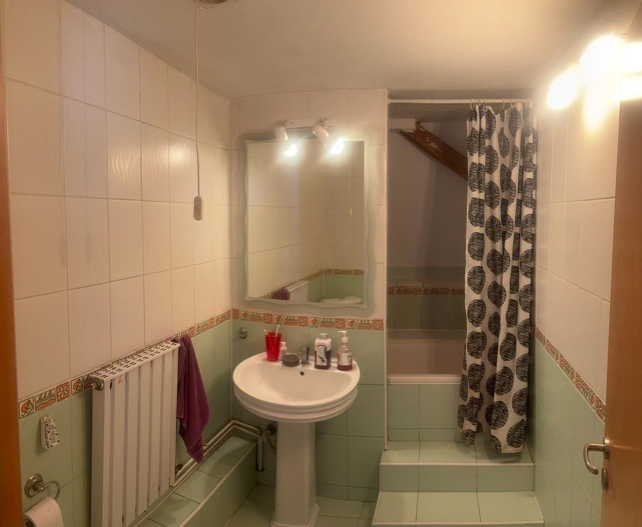 Apartament deosebit la 5 minute de Piata Sfatului - Poză 8