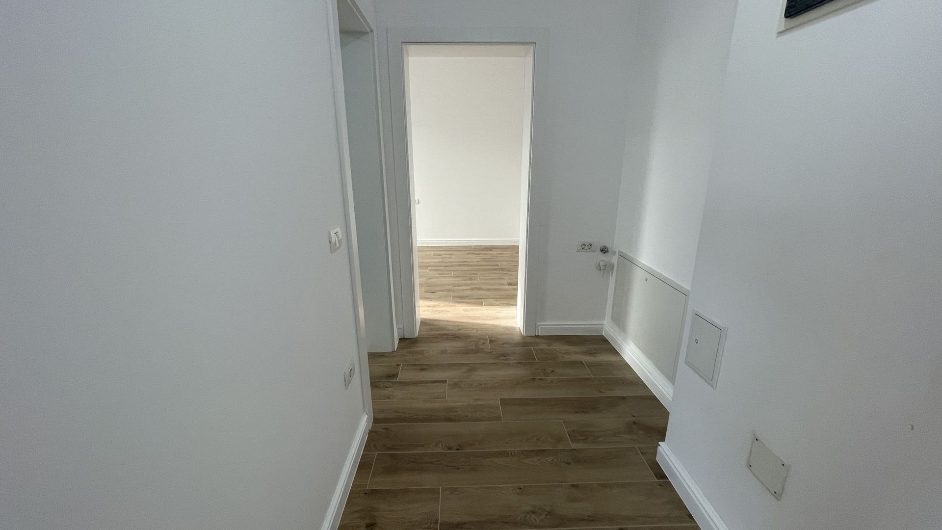 Apartament 3 camere la parter cu gradina proprie - Poză 7