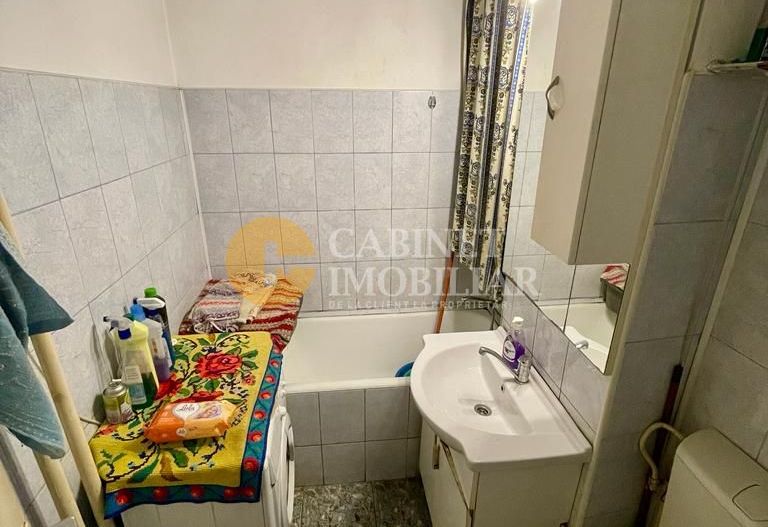 Apartament cu 2 camere Decomandat - Etaj Intermediar - Fara Risc - Podu Ros - Poză 7