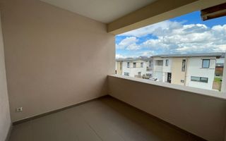 Casă / Vilă cu 4 camere de închiriat - Dezmir - Poză 7