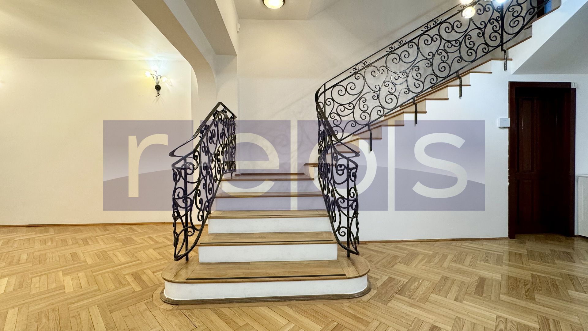 INCHIRIERE VILA INDIVIDUALA + CURTE | 286 MP | ZONA FLOREASCA - Poză 2