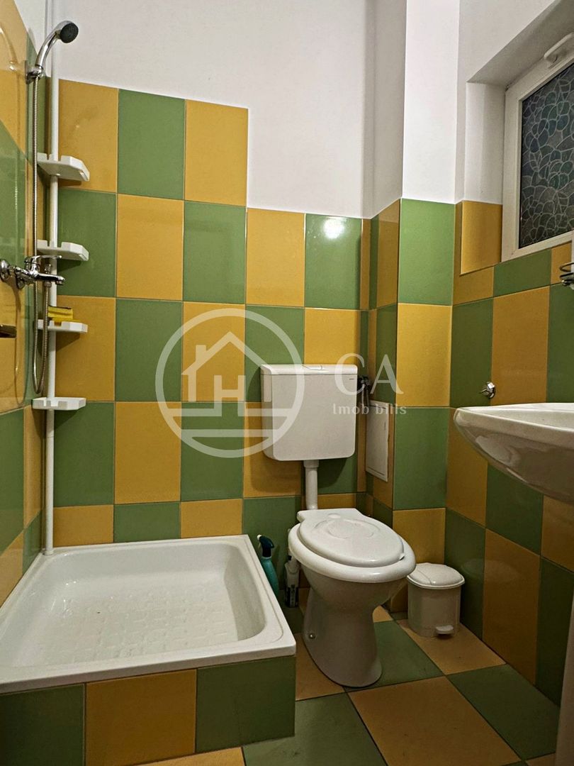 Casă de închiriat cu 4 camere în Cartierul Europa, Oradea - Poză 17