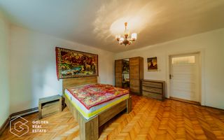 Vila superba, P+E,  Cuvin, 9 camere, 200 mp si teren 1300 mp plus anexa 3 camere - Poză 11