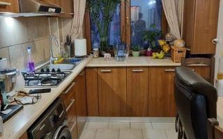 Apartament 3 camere decomandat, Podu Roș, Iași - renovat, utilat și mobilat - Poză 1