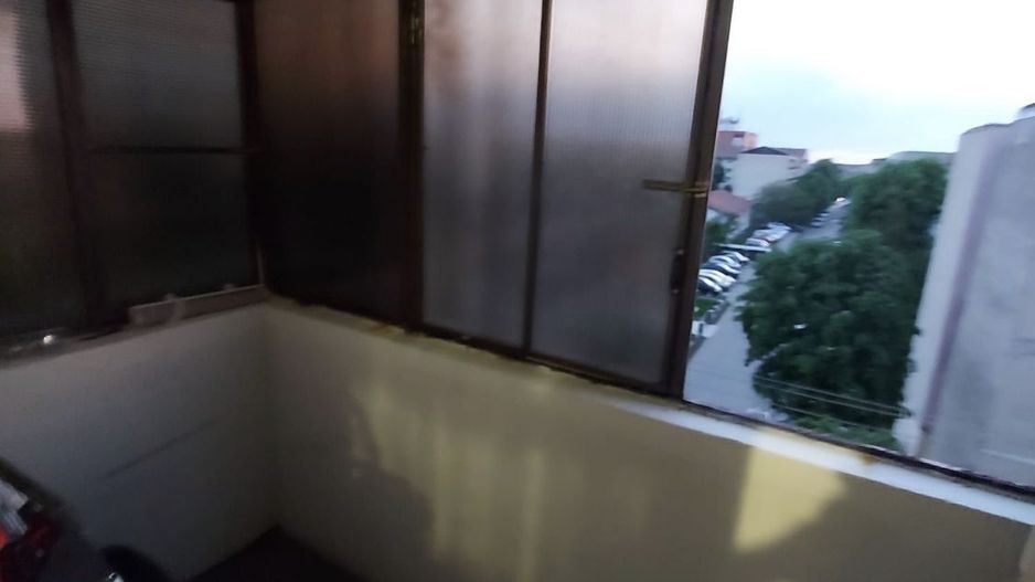 Vand apartament decomandat cu 2 camere - Poză 2
