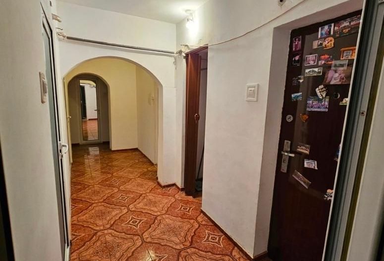 Apartament 4 camere, etaj 1 , Micro 18 - Poză 13