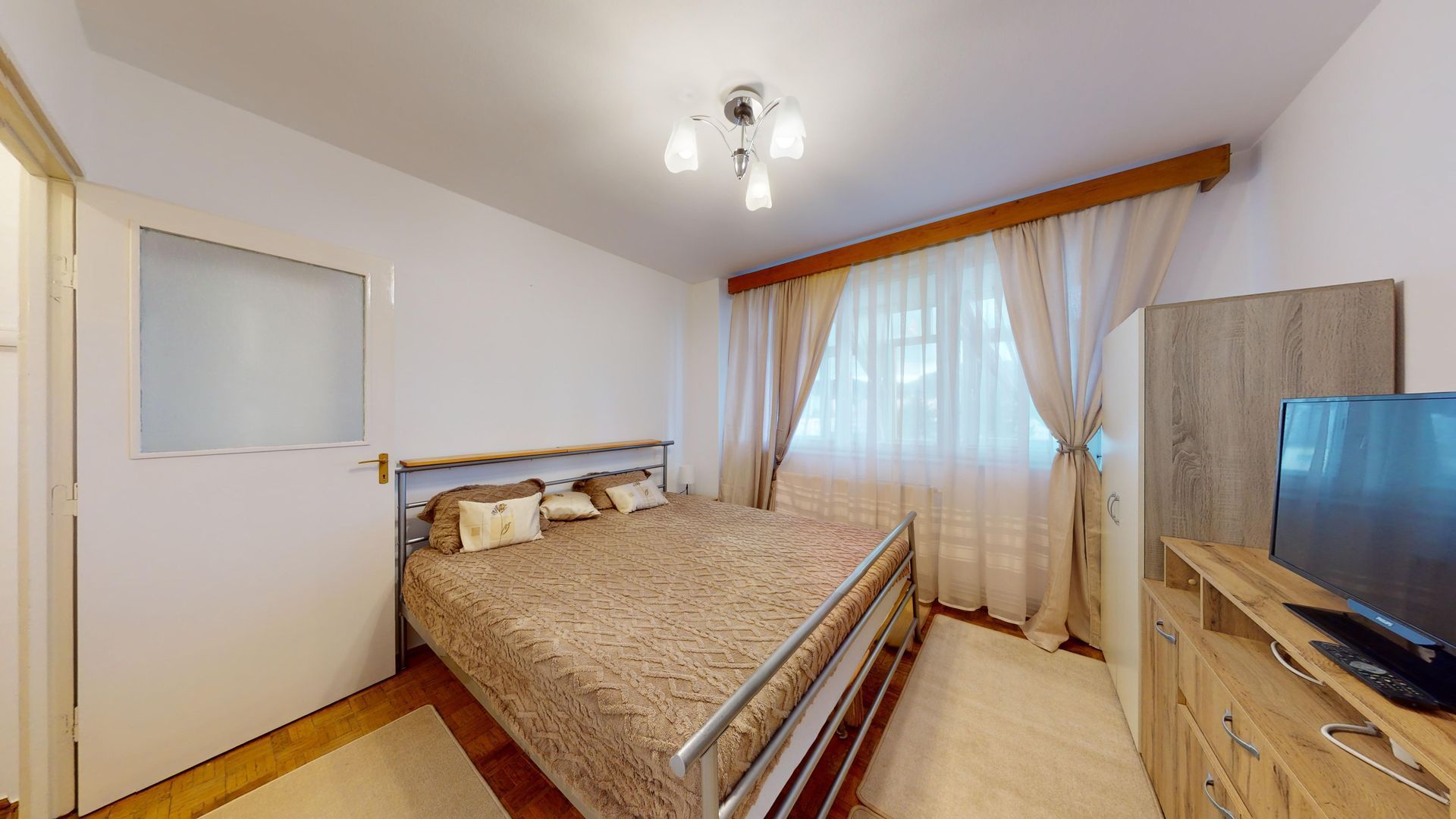 Apartament  2camere zona Astra - Poză 3