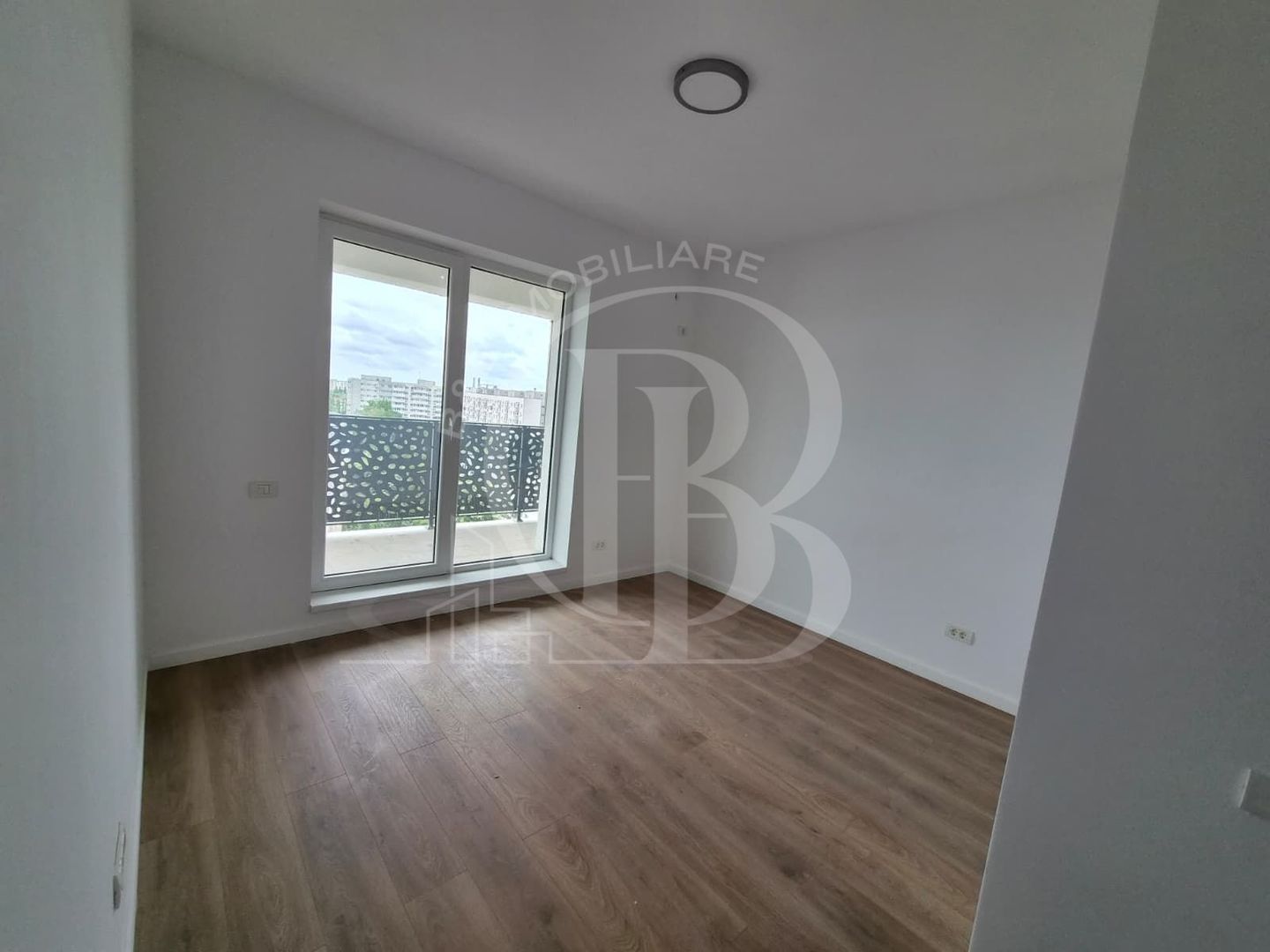 3 camere Loc de parcare inclus Terasa 35mp Liviu Rebreanu - Poză 4