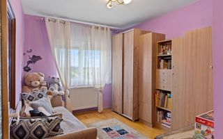 De vânzare Apartament 3 camere Mobilat si utilat., et. 3/4 Alfa, Arad. - Poză 8