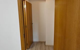 Închiriez apartament 2 camere, nemobilat, ultracentral - Poză 9