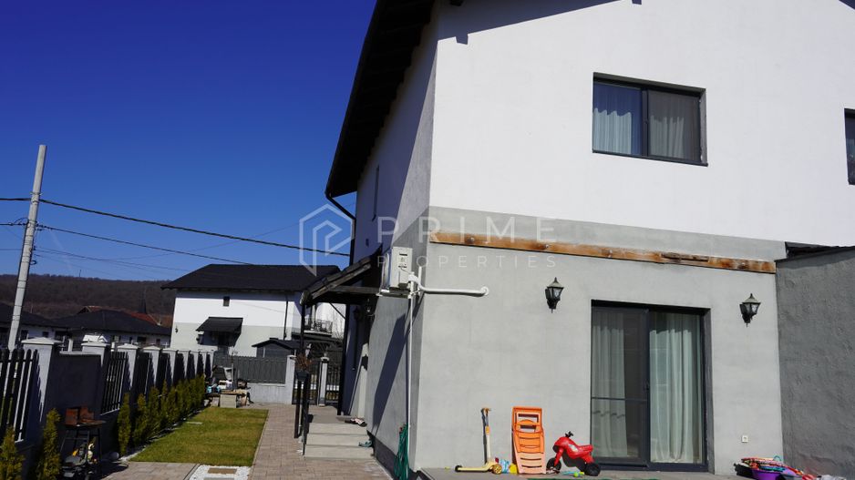 Casă tip duplex complet amenajată si mobilată - Poză 3