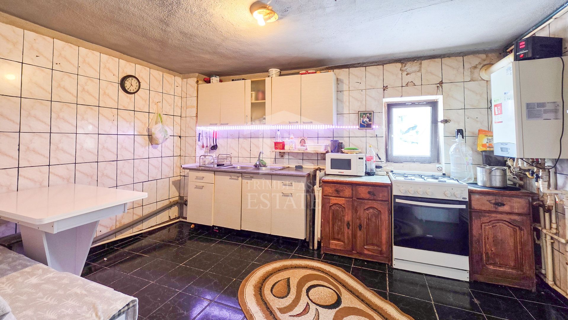 Ghencea – Casă individuală cu mare potențial, poziție excelentă ! - Poză 8