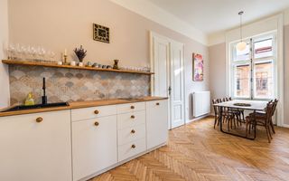Apartament spectaculos de închiriat 4 camere 4 băi Centrul Istoric - Poză 6
