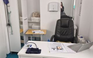 Inchiere spatiu kinetoterapie, recuperare, Clinica Medicala Sibiu - Poză 5