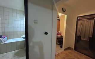 Apartament 3 camere de vânzare – spațios, luminos- str. Cutezanței - Poză 6