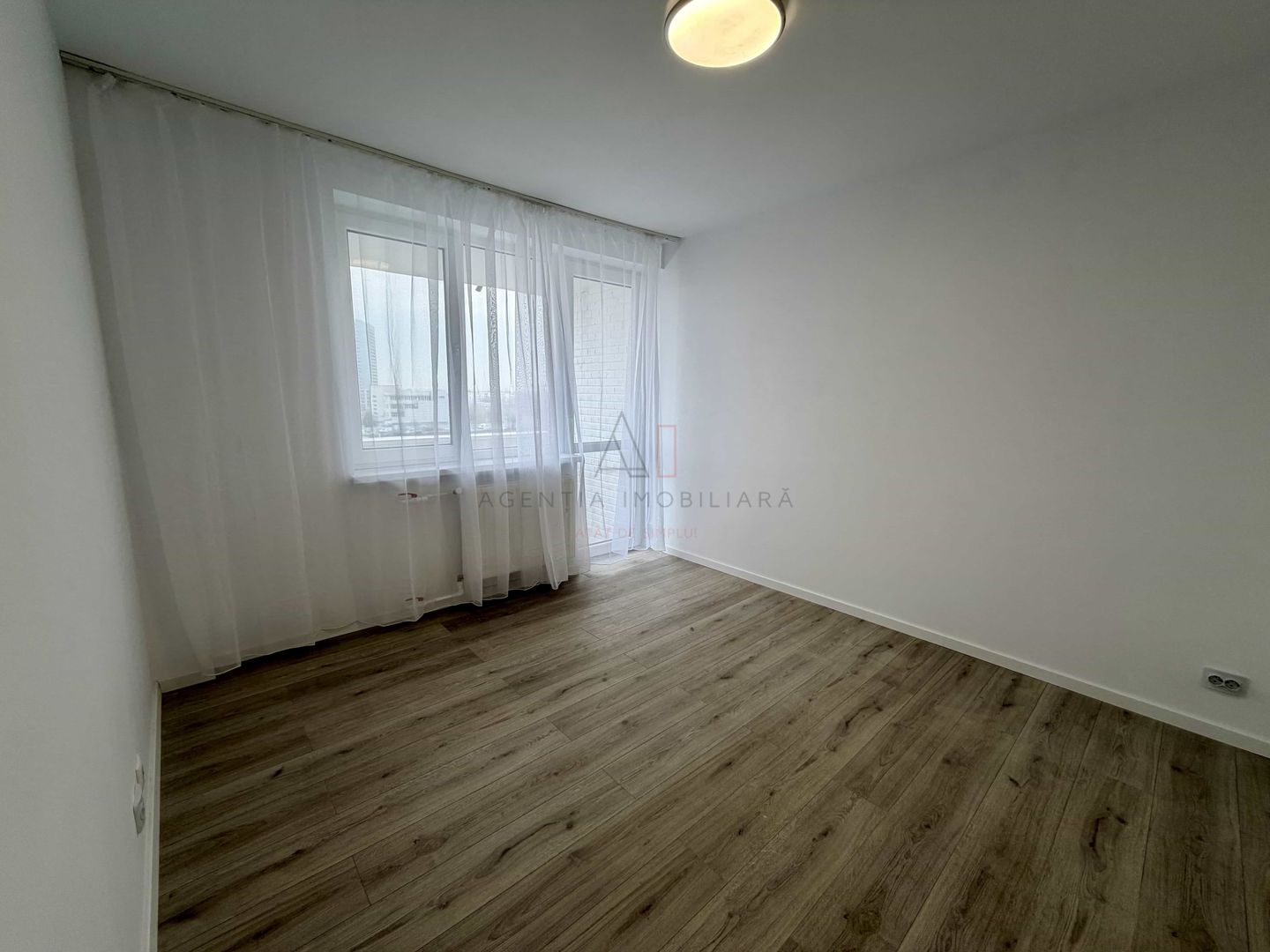 3 Camere  Complet Revovat |2025| Mutare Rapida| - Poză 10