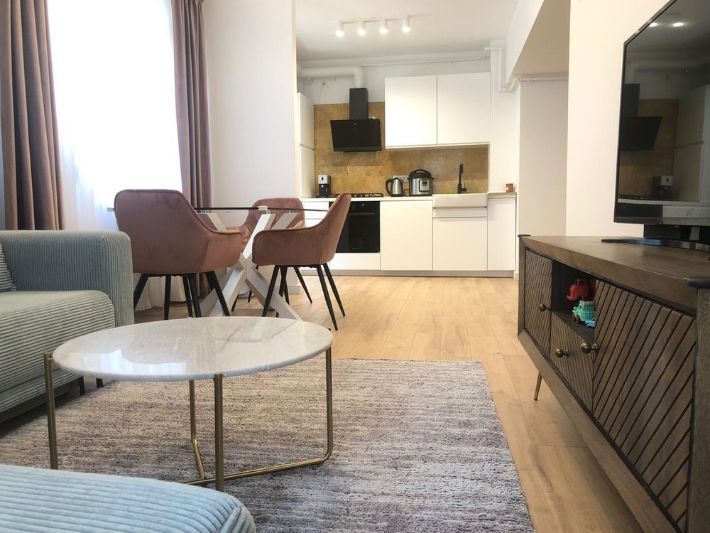 Moghioros Park Residence // Ultramodern // Mobilat/Utilat - Poză 1