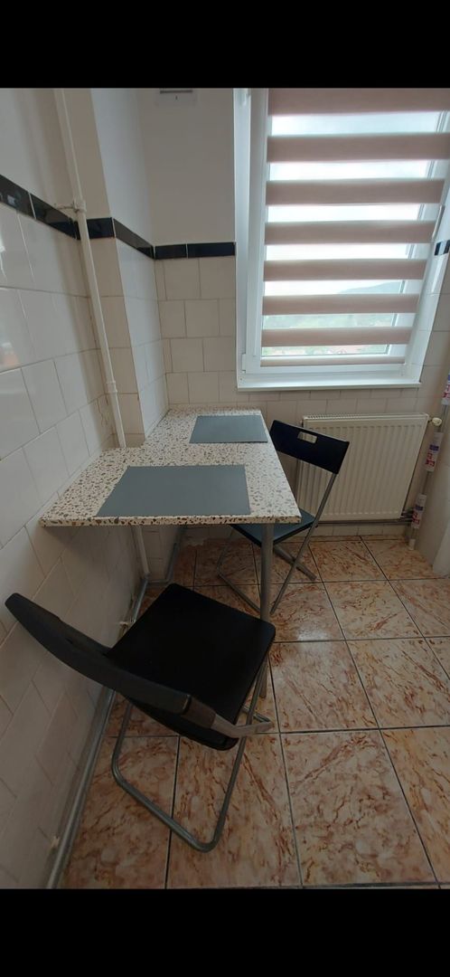 Garsonieră de închiriat parc milia Câmpina Ultracentral 42 mp - Poză 3