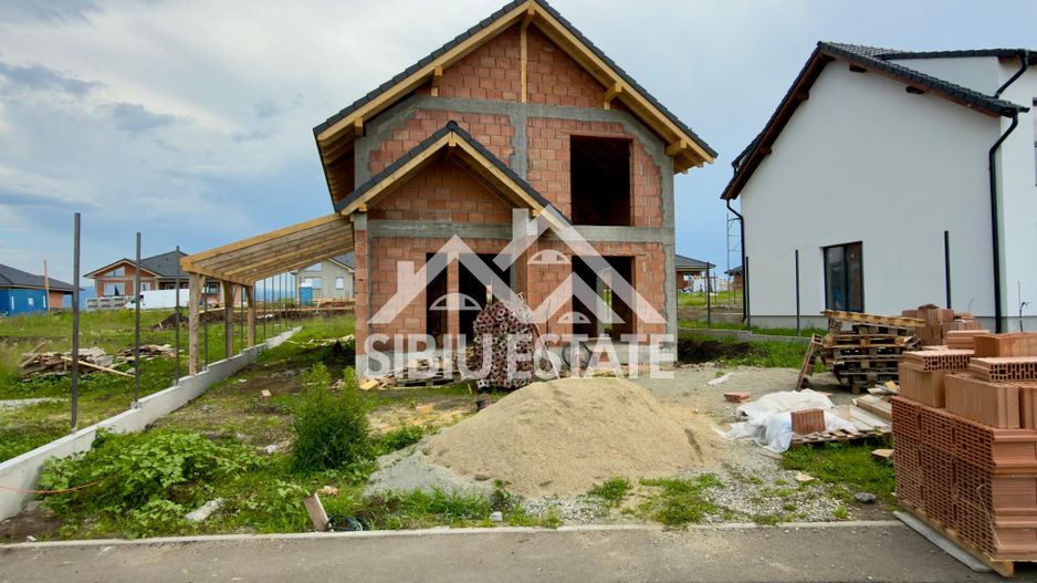 Casa noua oportunitate investitie sau locuinta - se vinde la ROSU - Poză 6
