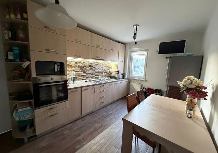 Apartament 2 camere, zona Gemenii - Poză 1