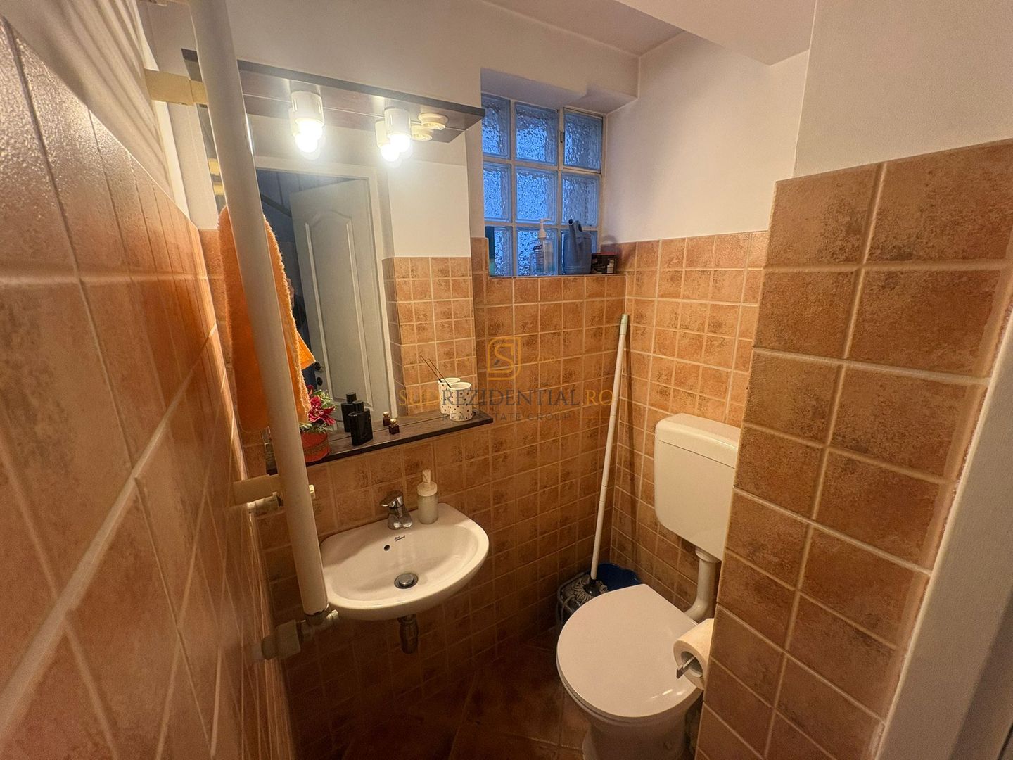 Casa individuală, 166mp, 7 camere, acces metrou C. Brancoveanu - Poză 3