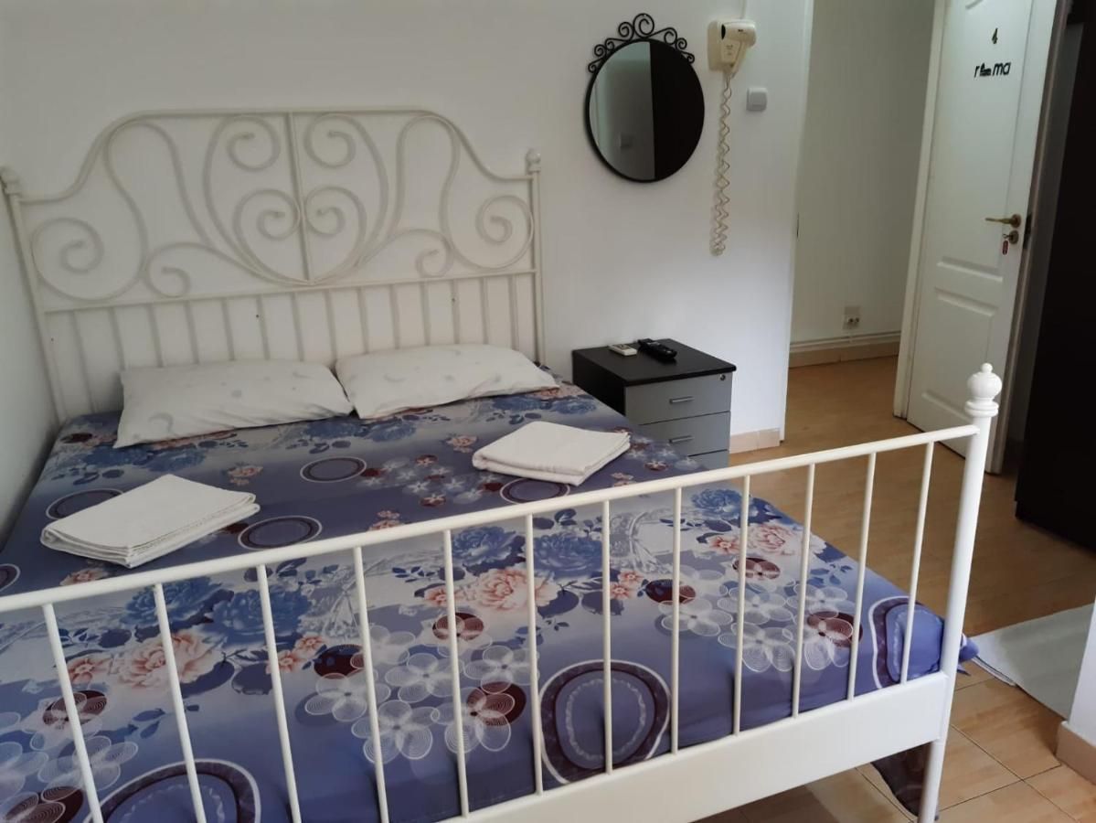 PENSIUNE 10 CAMERE DE ÎNCHIRIAT - BUCUREȘTI - Poză 12