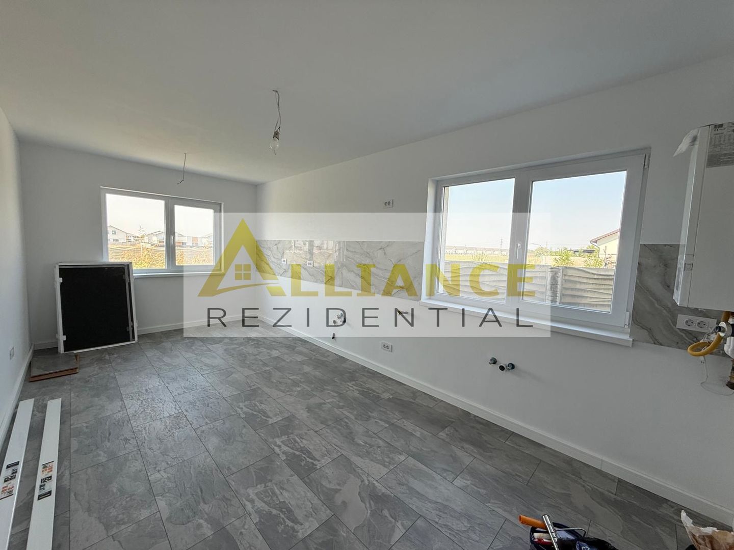 Casa individuala P+1E || 4 camere 2 bai  || 247 mp teren || - Poză 9