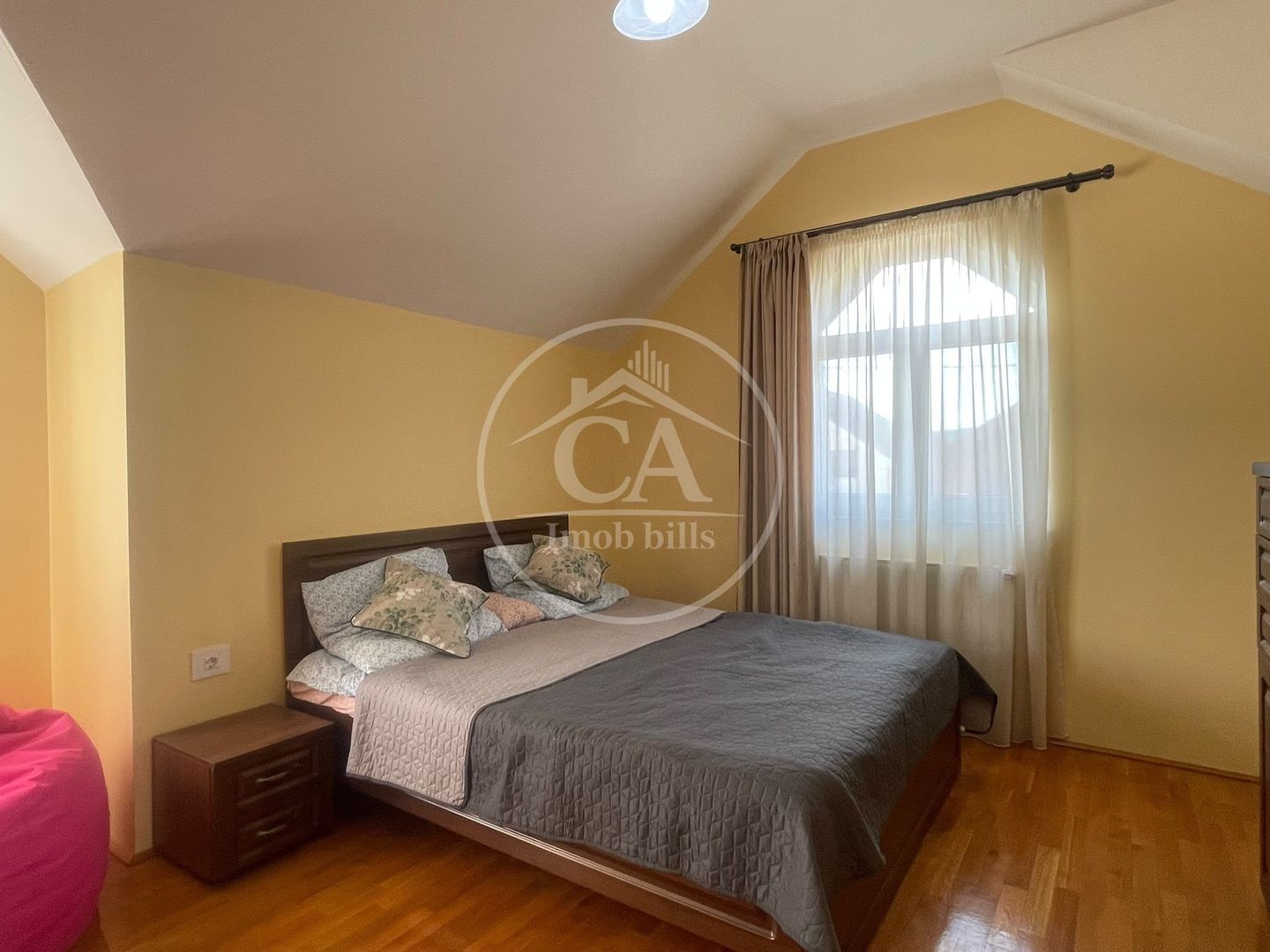 Casa de vanzare cu 4 camere in Oșorhei, Bihor - Poză 10