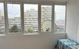 De vânzare 4 camere, spațios, 2 băi, 2 balcoane, lângă Mega Mall - Poză 3