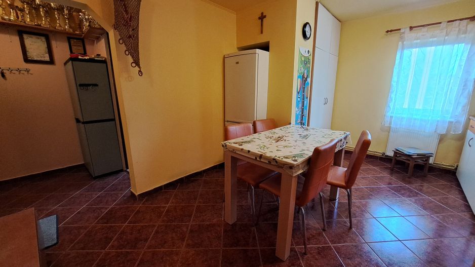 Apartament 3 camere zona centrala 66 m² - Poză 7