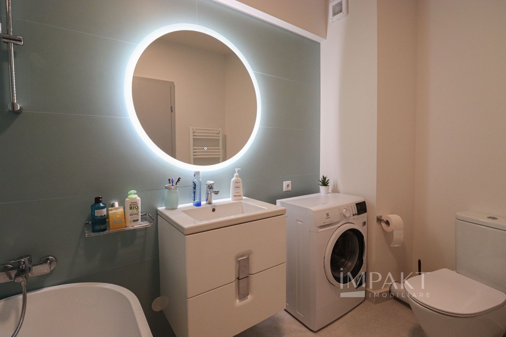 Apartament cu 2 camere ultrafinisat, cu un view deosebit, situat in ansamblul Wings! - Poză 17