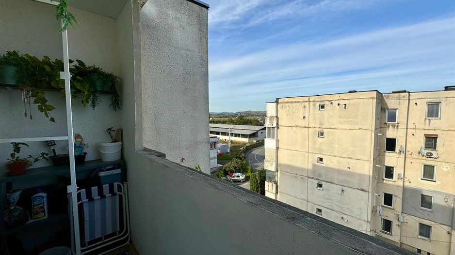 Decomandat, 2 bai, balcon, pivnita, Ungheni, Mures - Poză 4